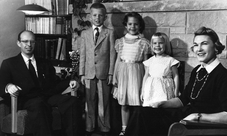 erickson family christmas photo 1954 BW crop.png